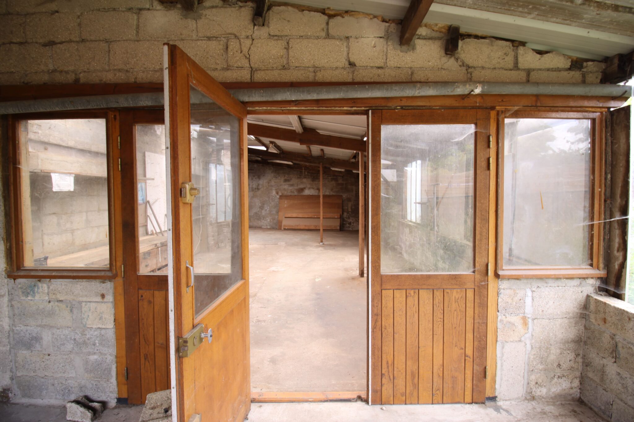 Creadomis - Réhabilitation pour Logement - Oise - Grandfresnoy - Photographie Avant sous préau